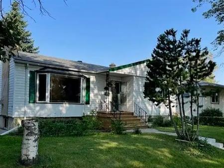 Beautiful Updated Highlands Home | 11154 52 Street Northwest, Edmonton