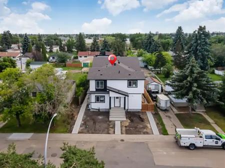 ***$1000 Move In Bonus-Brand New 3-Bed, 2.5 Bath House Near NAIT & Kingsway Mall | 11630 122 Street Northwest, Edmonton