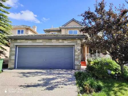 Cozy, spacious, bright 3bedrooms House in Royal Oak community for rent | Calgary