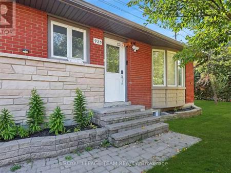 UPPER UNIT - 925 MOORVALE STREET | UPPER UNIT - 925 MOORVALE STREET, Ottawa