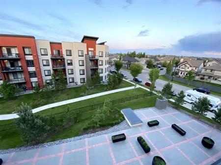⭐️ WINDERMERE 2-BEDROOM FURNISHED CONDO W/ UTILITIES ⭐️ TOP FLOOR W/ BALCONY | 320 Ambleside Link SW, Edmonton
