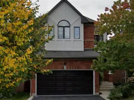 25 DESERT VIEW CRESCENT | 25 DESERT VIEW CRESCENT, Richmond Hill