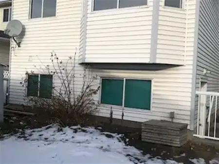 5 BEDROOM FOUR LAVEL SPLIT HOUSE. BASEMENT HAS A LEGAL SUITE. | 72 COSTA MESA CLOSE, Calgary