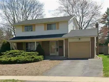 389 DUNVEGAN Drive | 389 DUNVEGAN Drive, Waterloo