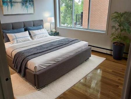 1 CH - 1 SDB - Côte Saint-Luc - $1,125 /mo