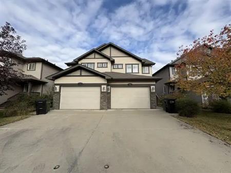 Modern 3 Bedroom Duplex Homes with Double Garage | 711 & 713 176 Street SW Edmonton | SF303 | 711 176 Street Southwest, Edmon