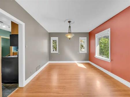 Newly renovated spacious and bright 4-bedroom home in a quiet, family-friendly n | 2220 Victoria Crescent Northwest, Calgary