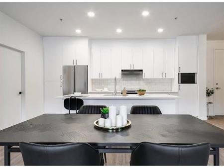 Condo à louer Grand 4 1/2 avec droit aux animaux