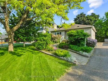 312 MOUNTBATTEN AVENUE | 312 MOUNTBATTEN AVENUE, Ottawa