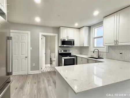 1-266 Beach Rd, Hamilton, Ontario L8L 7H5 | 266 Beach Road, Hamilton