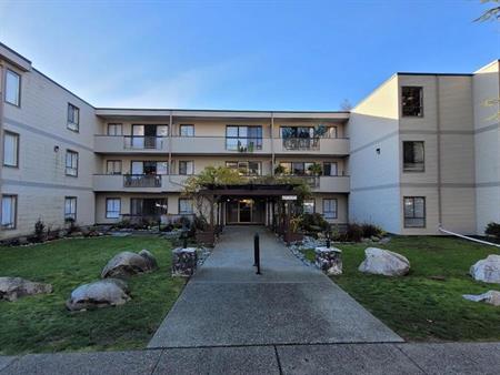 CEDARVIEW MANOR | 1655 Chesterfield Avenue, North Vancouver