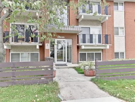 Grace Manor | 14925 102 Avenue, Edmonton