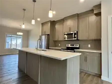 MOVING INCENTIVE - SEE BELOW - 3 Bedroom Main Floor in  Creekwood Chappelle | 5046 Chappelle Road Southwest, Edmonton