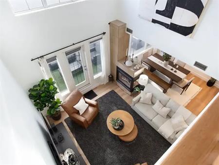 The Atrium Loft | Lux 2BR w/ Tower View+ 2 Balconies+ AC + FURNISHED with Wifi | 638 11 Avenue Southwest, Calgary