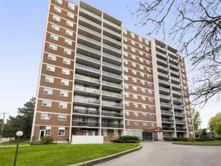 560 Birchmount Road | 560 Birchmount Road, Toronto