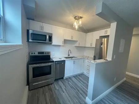 385 Melvin Unit 101 | 385 Melvin Avenue, Hamilton