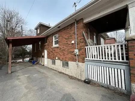 711 Brock Street - Lower Unit, 2 bed, 1 bath - AVAILABLE JAN-APR 2026 | 711 Brock Street, Kingston