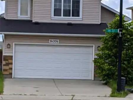Main Floor Suite (Unfurnished) - 3 Bed, 2.5 Bath (North Side) | 14004 38 Street Northwest, Edmonton