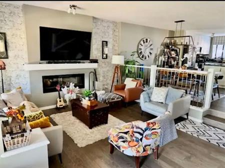 FULLY FURNISHED SINGLE FAMILY 3 BED, 2.5 BATH IN CHAPPELLE GARDENS SW EDMONTON | 3810 Chrustawka Place Southwest, Edmonton