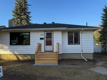 University Area, Park Allen, 3 bedroom, 2 bath, 2 kitchen single family home | 10920 68 Avenue Northwest, Edmonton