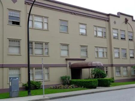 GEORGIAN APTS | 2625 HEMLOCK STREET, Vancouver
