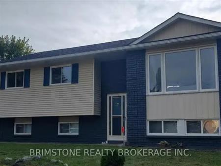 UNIT B - 73 ROTH STREET | UNIT B - 73 ROTH STREET, Essa