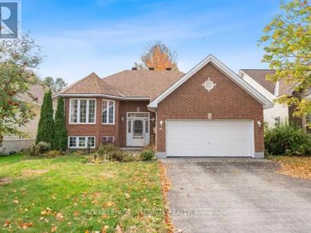 81 LLOYDALEX CRESCENT | 81 LLOYDALEX CRESCENT, Ottawa