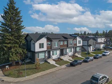 New Basement Suite AVAILABLE IMMEDIATELY | 15122 93 Avenue Northwest, Edmonton
