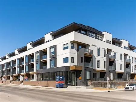 Rare & Only Executive Corner Penthouse in Marda Loop | 413 - 3375 15 Street Southwest, Calgary