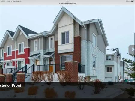 BEAUTIFUL NEWLY RENOVATED END UNIT TOWNHOUSE! | Sherwood Park