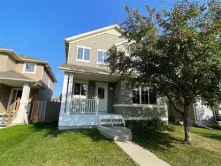 9467 213 Street Northwest | 9467 213 Street Northwest, Edmonton
