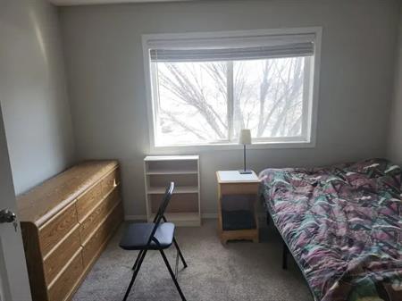 Large Room in Beautiful Central Townhouse, all utilities included | 15 - 10909 106 Street, Edmonton
