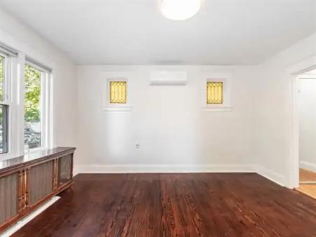 Charming Main Floor Apartment - High Park - 2 bed 1 Parking  - Utilities Included | 379 Parkside Drive, Toronto