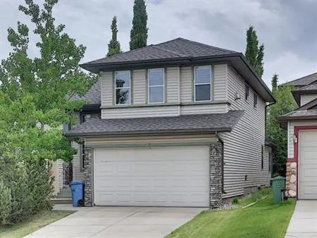 PANORAMA EXECUTIVE 3 BEDROOM HOME AVAILABLE FOR RENT IMMEDAITELY | Calgary
