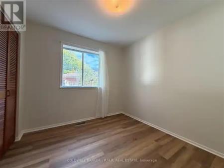 275 SILVERBIRCH DRIVE | 275 SILVERBIRCH DRIVE, Newmarket