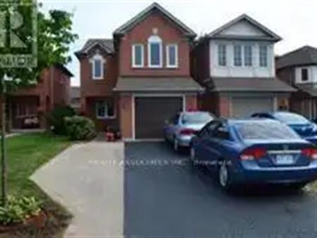 MAIN - 160 WHITE PINE CRESCENT | MAIN - 160 WHITE PINE CRESCENT, Pickering