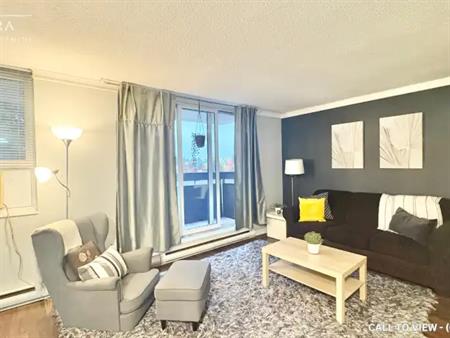 316-2000 Jasmine Crescent, Gloucester, Ontario K1J 8K4 | 2000 Jasmine Crescent, Ottawa