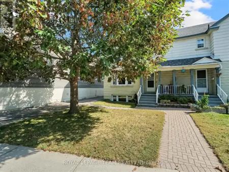 2 - 1089 NORTH RIVER ROAD | 2 - 1089 NORTH RIVER ROAD, Ottawa