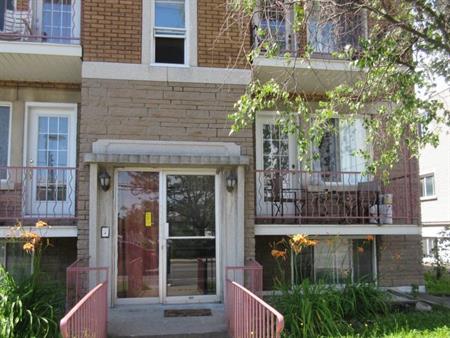 GRAND 41/2 VIEUX-LONGUEUIL
