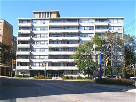 650 Eglinton Avenue West