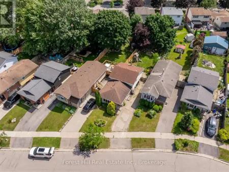 15 HOMESTEAD PLACE | 15 HOMESTEAD PLACE, Kitchener