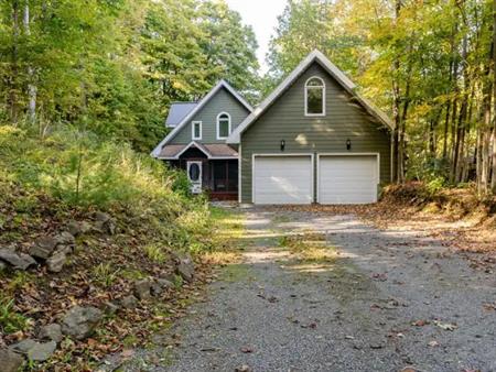 6397 Salmon Lake Road | 6397 Salmon Lake Road, Sydenham