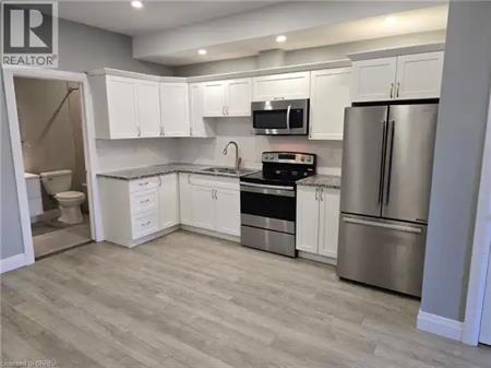 140 MURRAY Street Unit# 3 | 140 MURRAY Street Unit# 3, Brantford