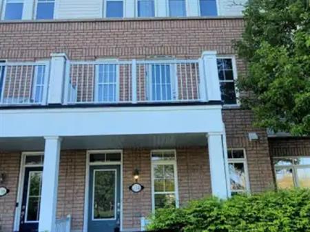 114 HARBOURSIDE DRIVE | 114 HARBOURSIDE DRIVE, Whitby