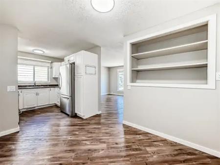 MOVE IN BONUS! Get a $300 Visa Gift Card! Modern 2 Bed + Bath Upper Suite | 7807 21A Street Southeast, Calgary