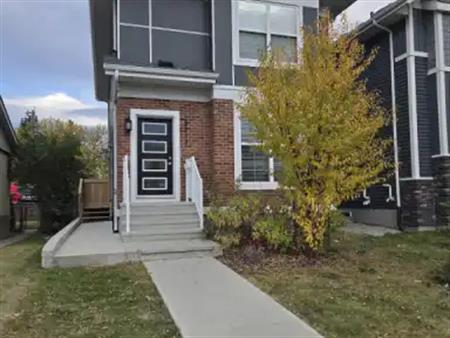 Cozy 1-Bed Legal Basement Suite in Parkview – $1,350 All-In | 8719 149 Street, Edmonton