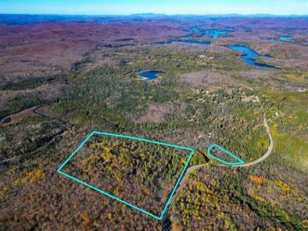 Wentworth Nord (Laurentides) : Terre de chasse avec droit de construction