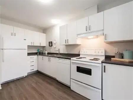 2 BEDROOM TOWNHOME - Private yard! | 2169 Elmira Drive, Nepean