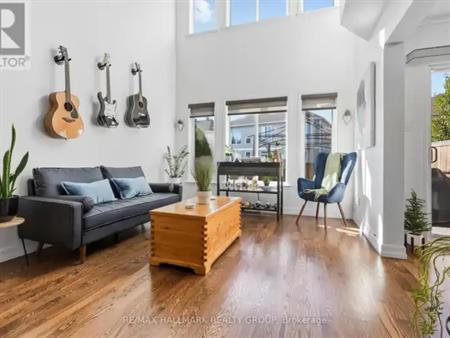 2044 BERGAMOT CIRCLE | 2044 BERGAMOT CIRCLE, Ottawa