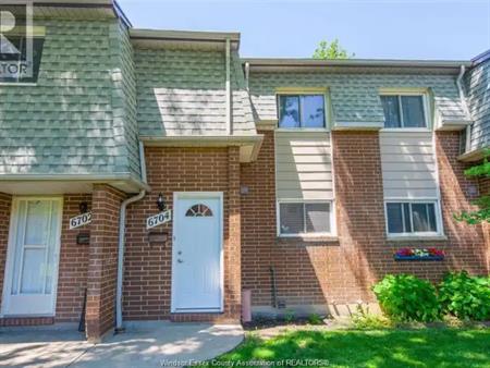 6704 ROSEVILLE GARDEN DRIVE | 6704 ROSEVILLE GARDEN DRIVE, Windsor